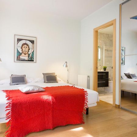 My Space Emirates - Fully Equipped Apartments Near The Beach With Shared Pool Barcelona Exterior photo