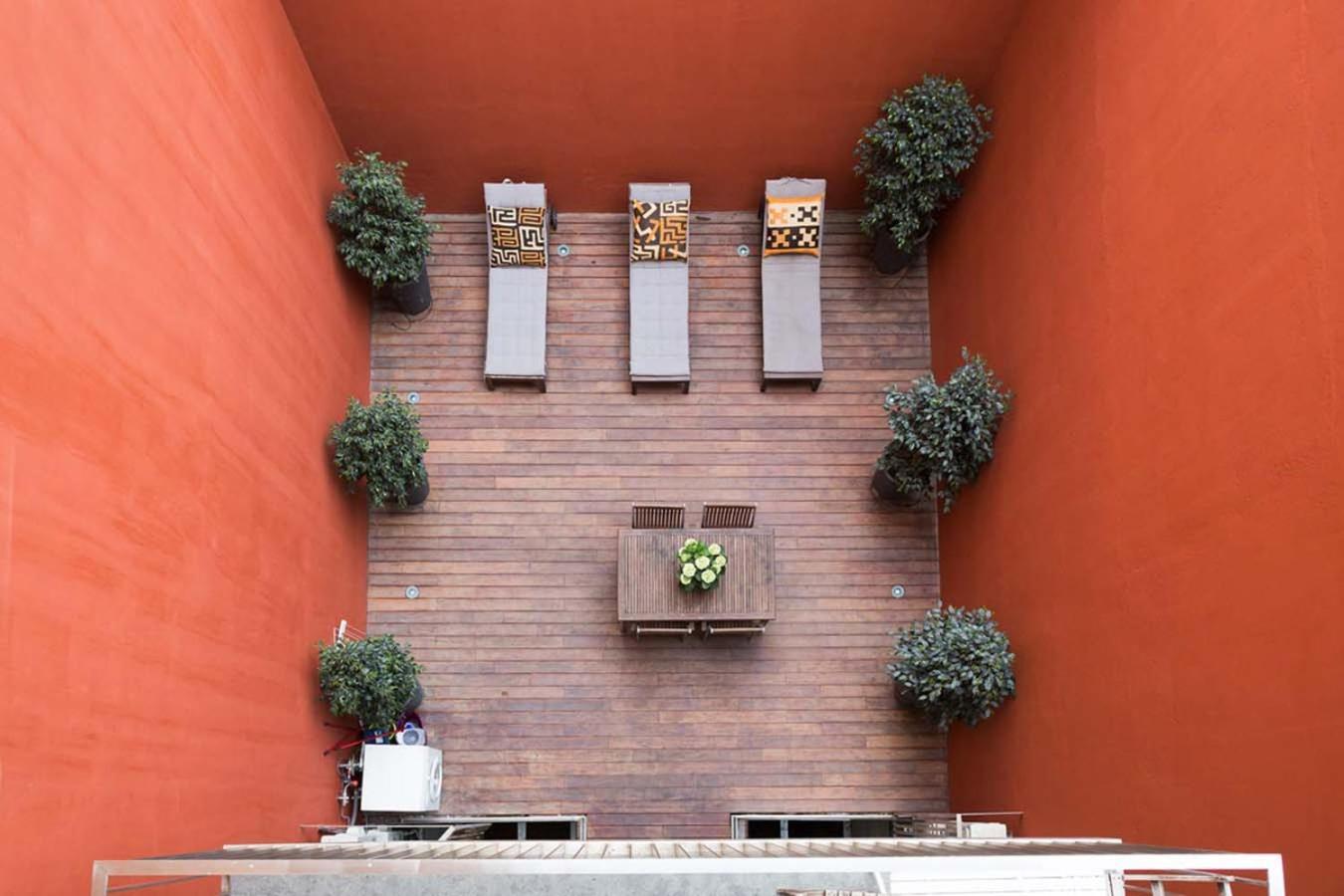 My Space Emirates - Fully Equipped Apartments Near The Beach With Shared Pool Barcelona Exterior photo